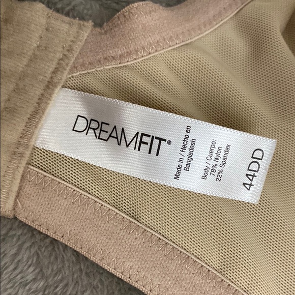 0512 DreamFit Seamless Nude Bra - Picture 2 of 3